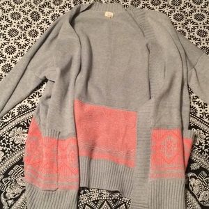 BRAND NEW gray Aztec cardigan